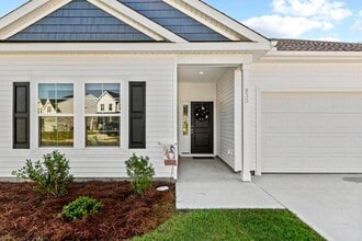 Building Photo - 830 Schoolfield Dr
