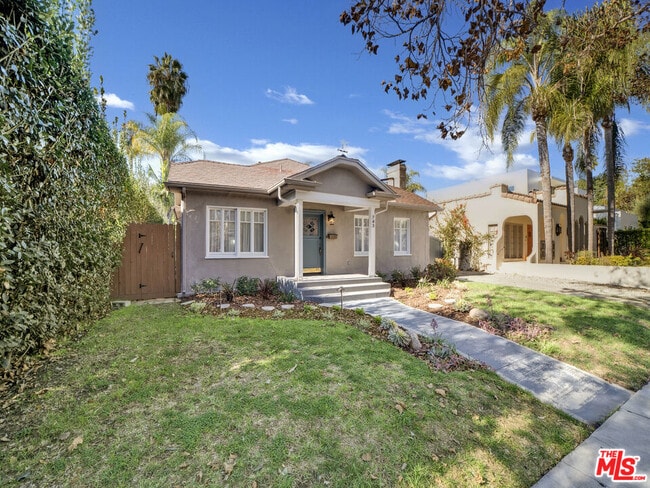 Building Photo - 743 N Orange Dr