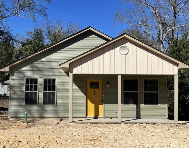 Building Photo - 110 Doby St