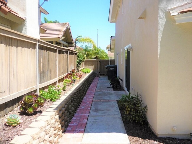 Building Photo - Two-story Single Family Home for rent at R...
