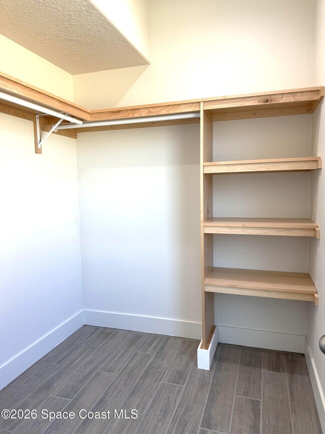 Building Photo - 2781 Edington Dr