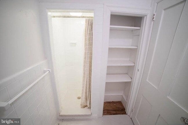 Building Photo - 2008 Spruce St