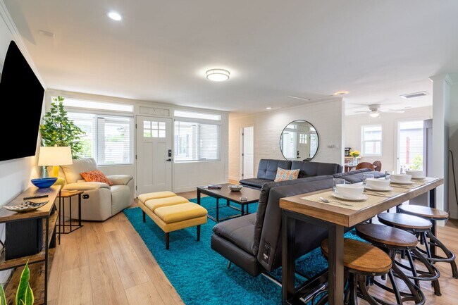 Building Photo - Enjoy stunning sunsets and beach living at its finest, Short Walk to Beach