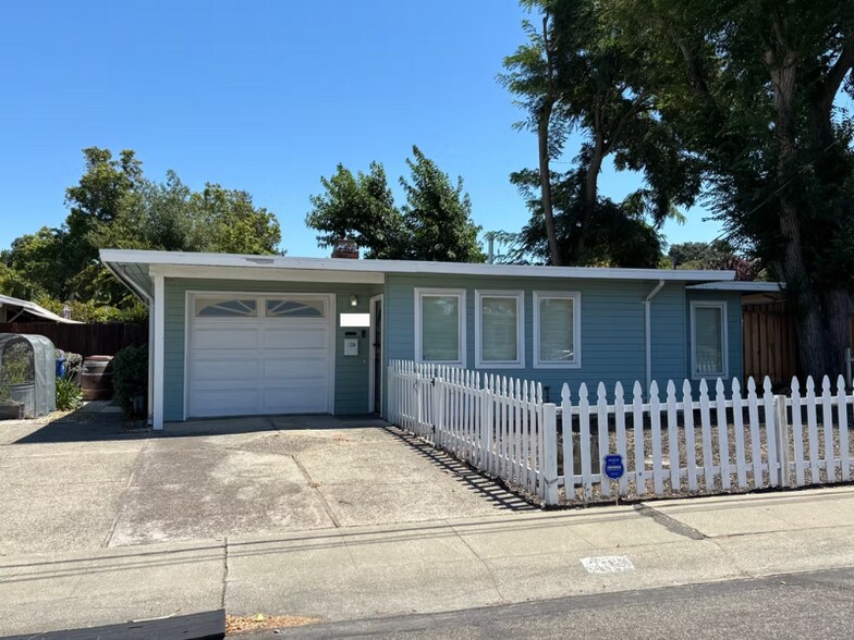 Primary Photo - 3114 San Ramon Rd