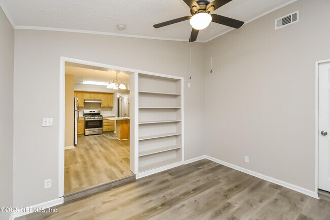Building Photo - 7506 Centauri Rd