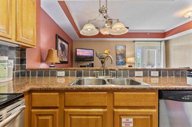 Building Photo - 1410 Hurley Dr