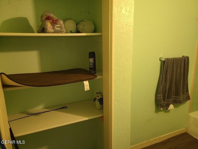 Building Photo - 701 W Yandell Dr