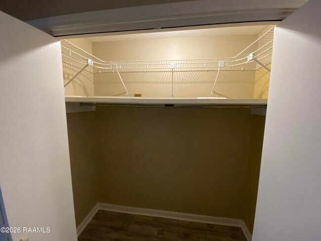 Building Photo - 5628 Moorstone Dr