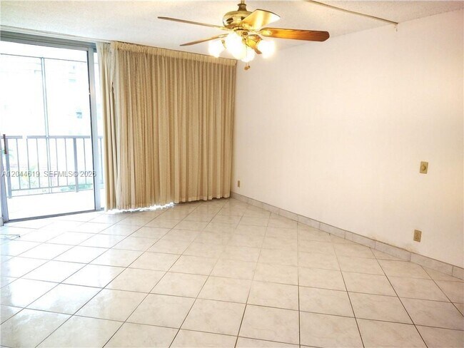 Building Photo - 601 Three Islands Boulevard