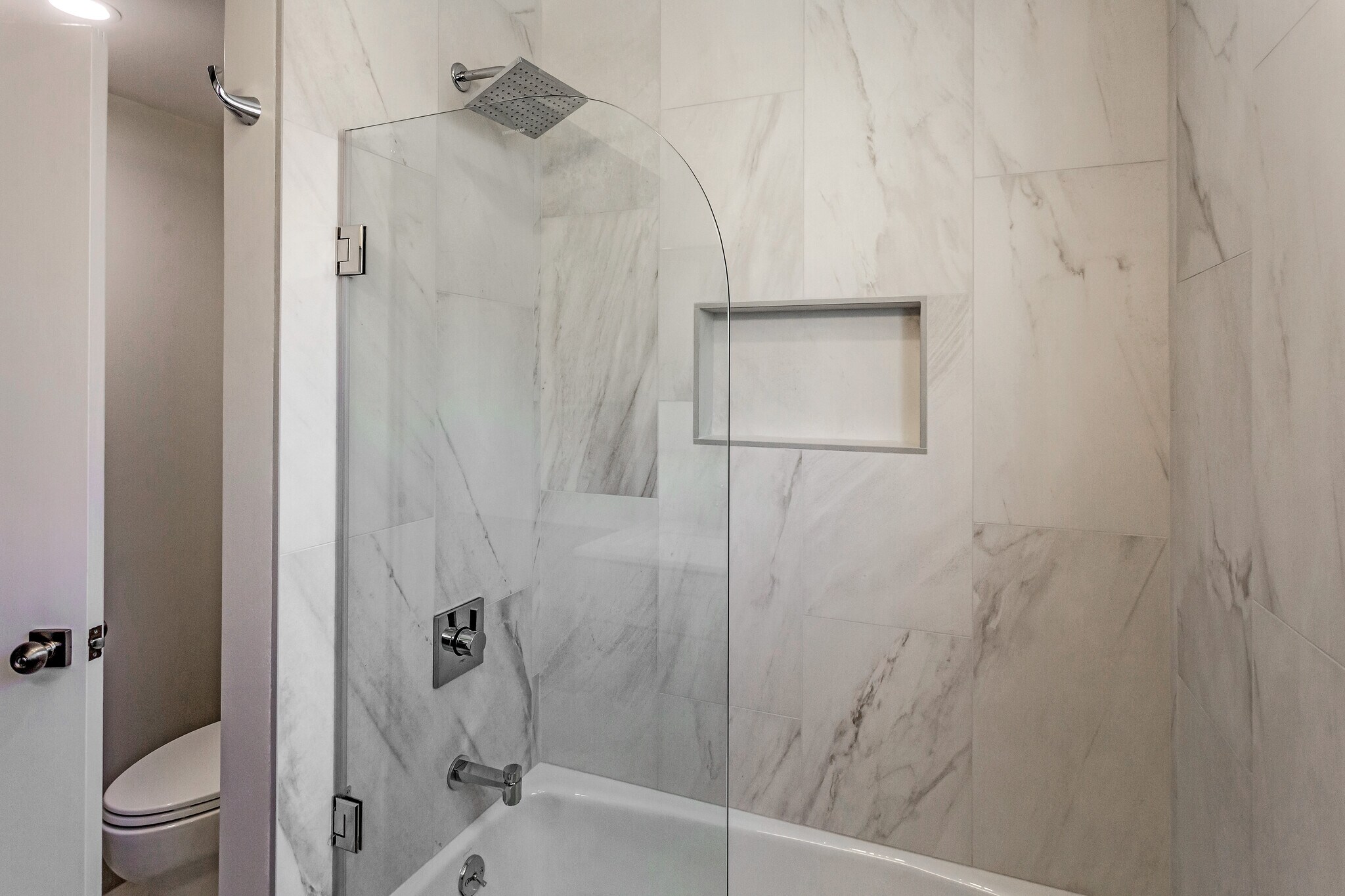 Building Photo - 940 Sequoia Ave