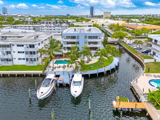 Building Photo - 468 Golden Isles Dr