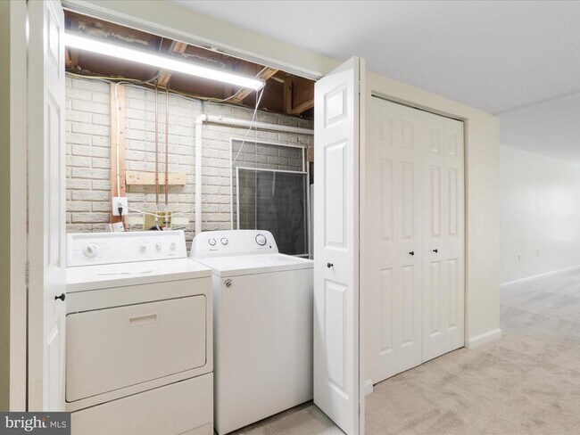Building Photo - 6307 Trevilian Pl