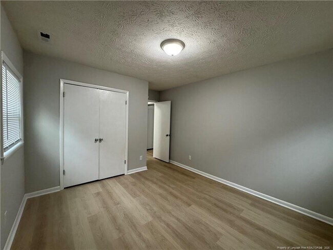 Building Photo - 179 Paddle Wheel Rd