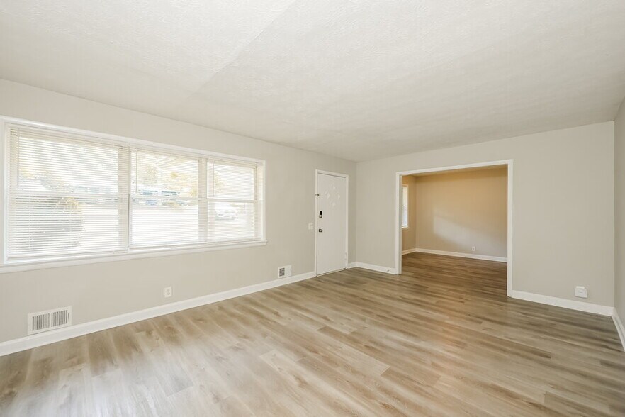 Building Photo - 627 Grayson Pkwy