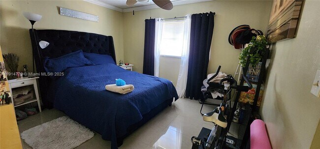 Building Photo - 1425 Arthur St