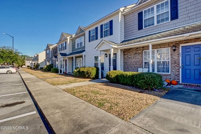 Building Photo - 202 Bridgewood Dr