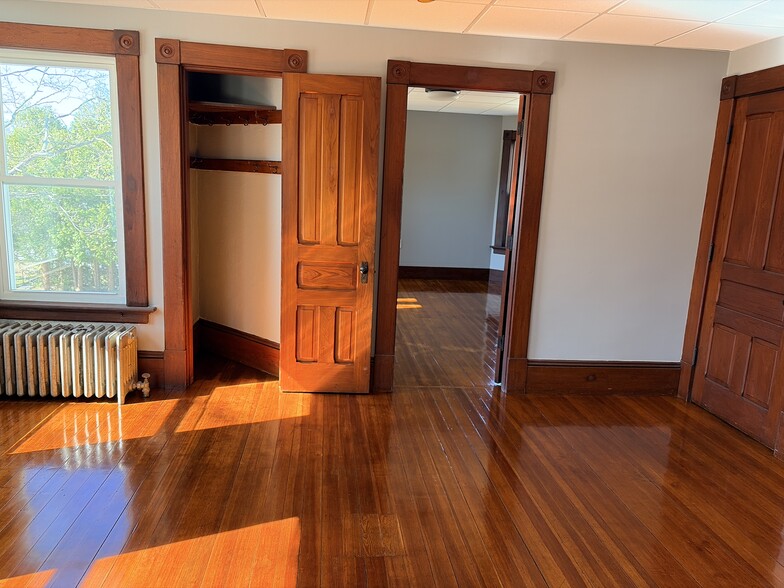 living room - 25 Elm St