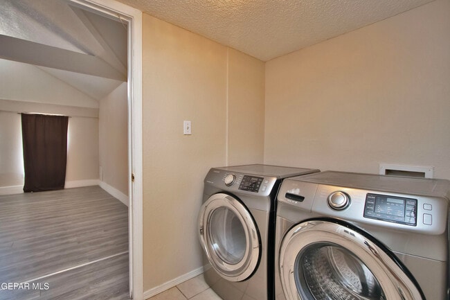 Building Photo - 11726 Stone Castle Dr