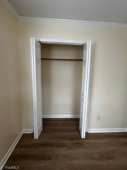 Building Photo - 435 Ross St