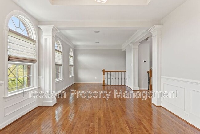 Building Photo - 42524 Rowderbury Sq