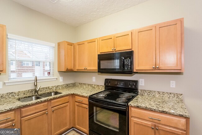 Building Photo - 4681 Highpoint Ln
