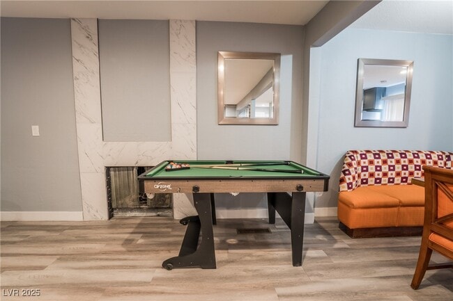 Primary Photo - 3955 Savoy Ct