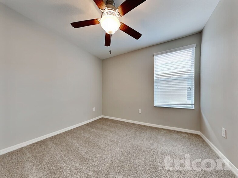 Building Photo - 4920 Reflecting Pond Cir