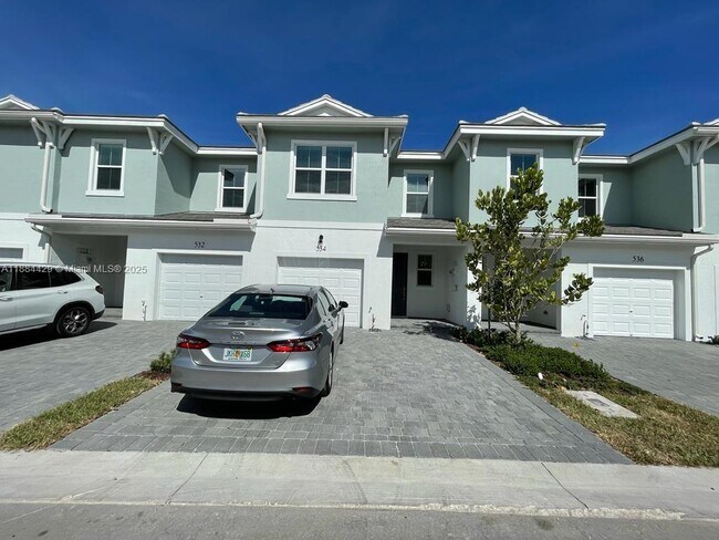 Building Photo - 534 Parsons Wy