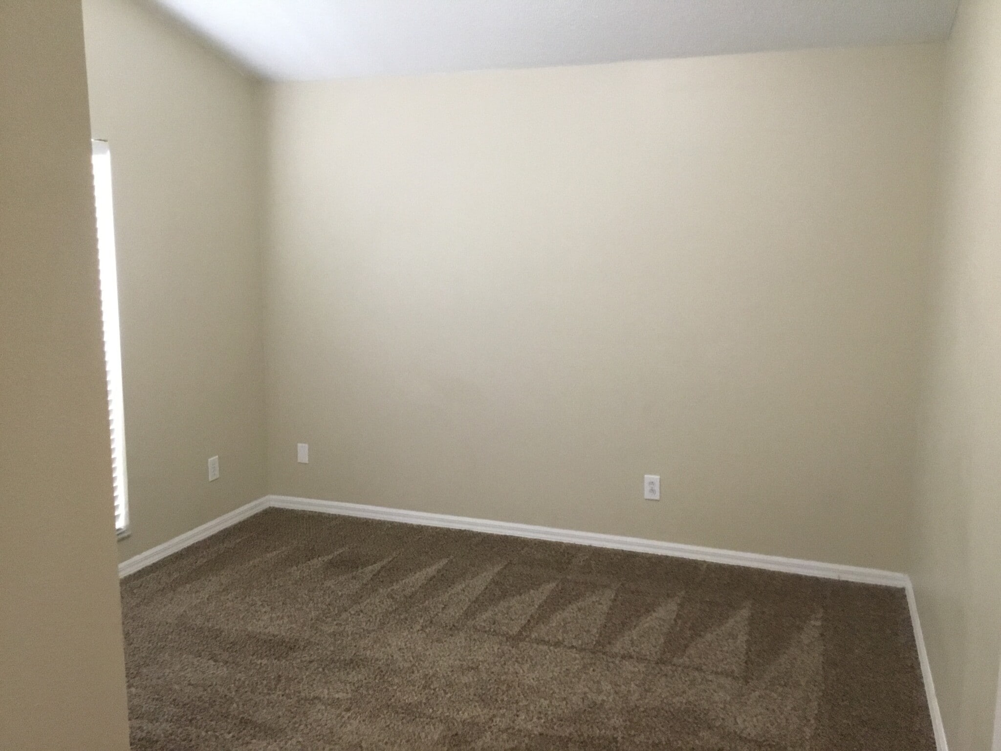 Building Photo - 10625 Cami Ct