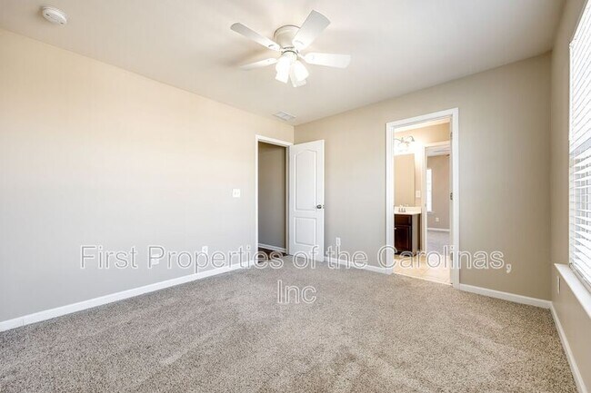 Building Photo - 3000 Sewee Ln