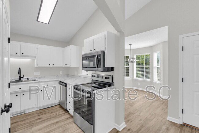 Building Photo - 244 Oak Valley Dr