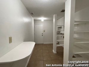 Building Photo - 8203 Cantura Mills