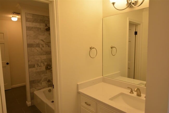 Building Photo - 3612 Serena Woods Ct