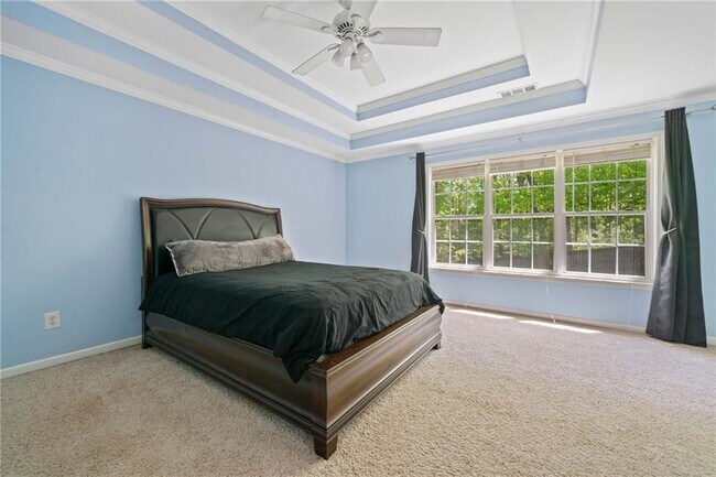 Building Photo - 3338 Hackmatack Dr NW