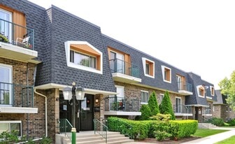 Building Photo - 3222 Sanders Rd