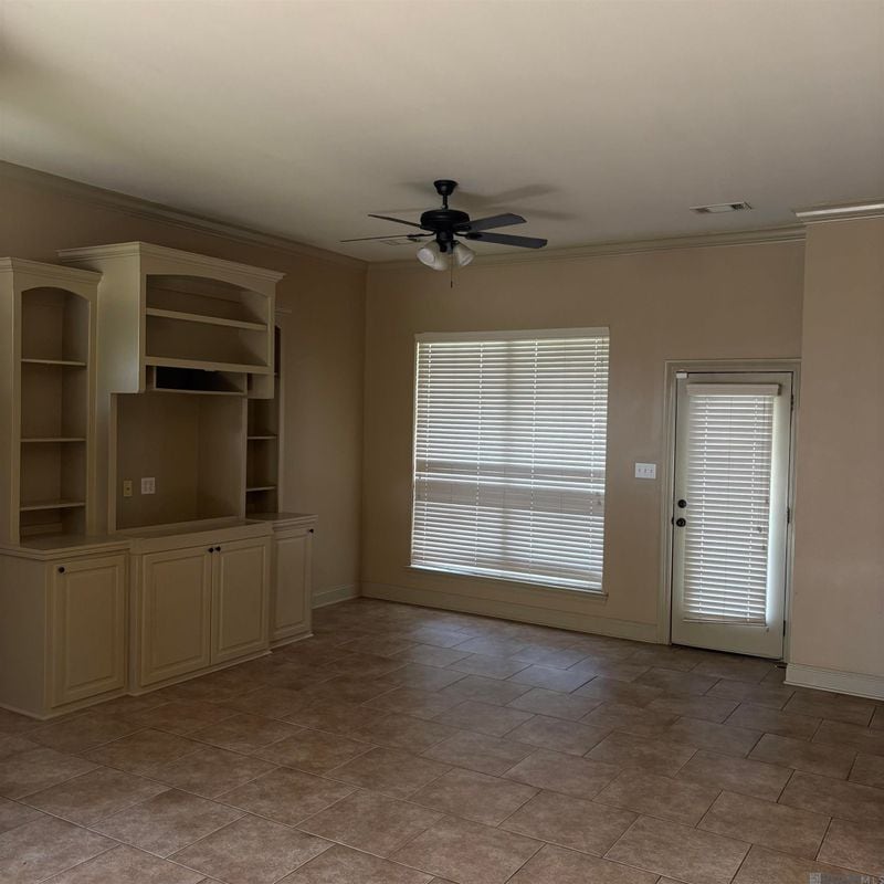 Building Photo - 2924 Nicholson Lake Dr