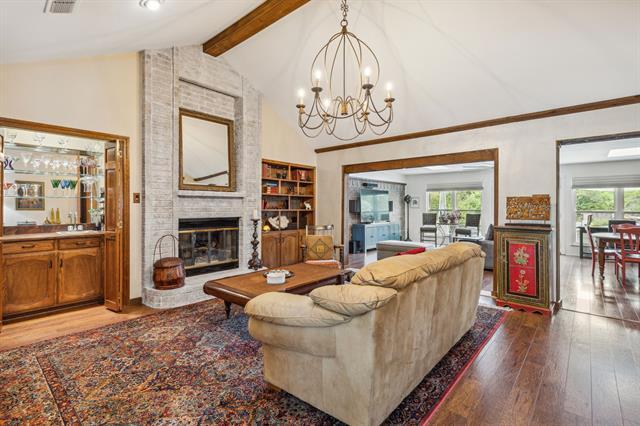 Building Photo - 2407 N Carroll Ave