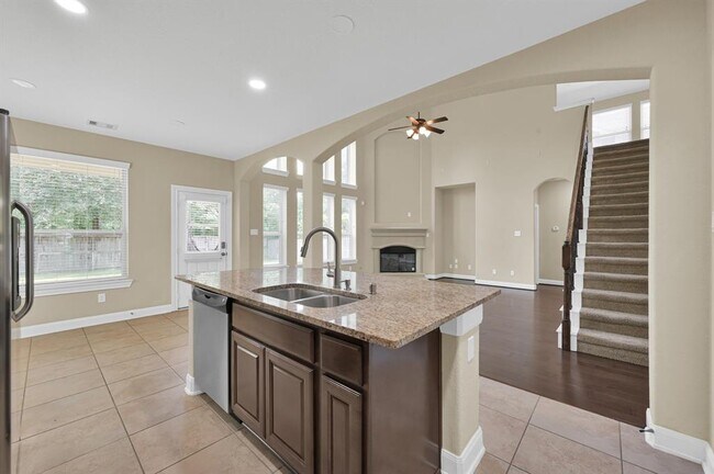 Building Photo - 106 N Pinto Point Cir