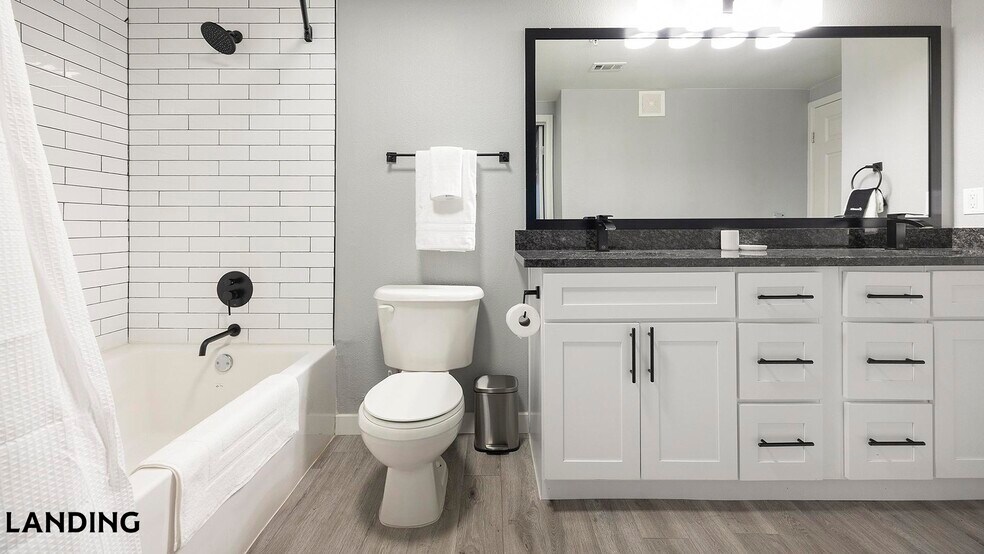 Building Photo - 901 Colorado Blvd