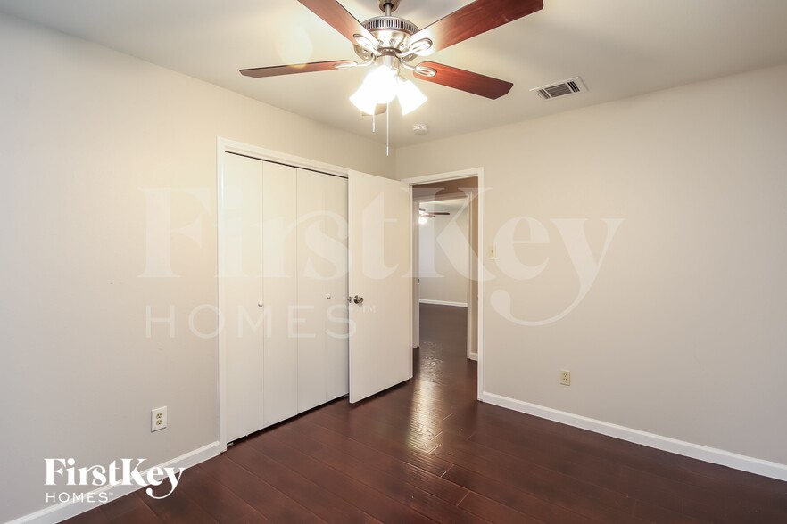 Building Photo - 3618 Quail Meadow Dr