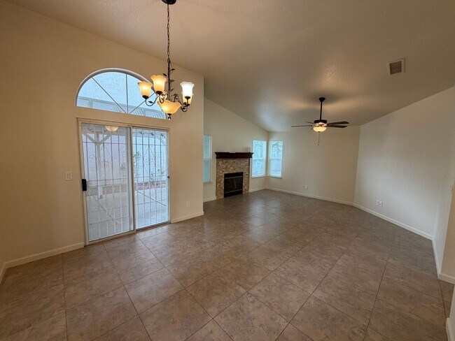 Building Photo - Beautiful Updated Home