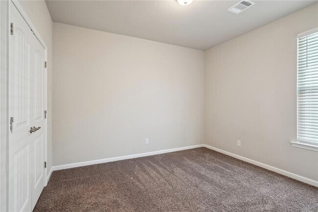 Building Photo - 67553 Emerald Dove Dr