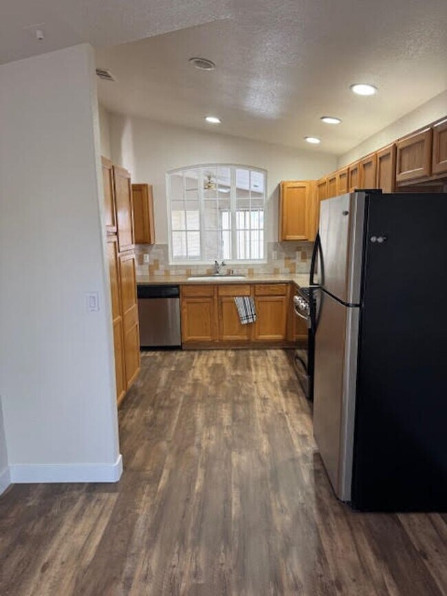 Building Photo - Nice Single Story Home in the Summerlin Area