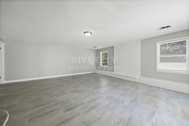 Building Photo - 1598 Frayser Blvd
