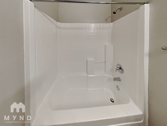 Building Photo - 10413 W Miami St