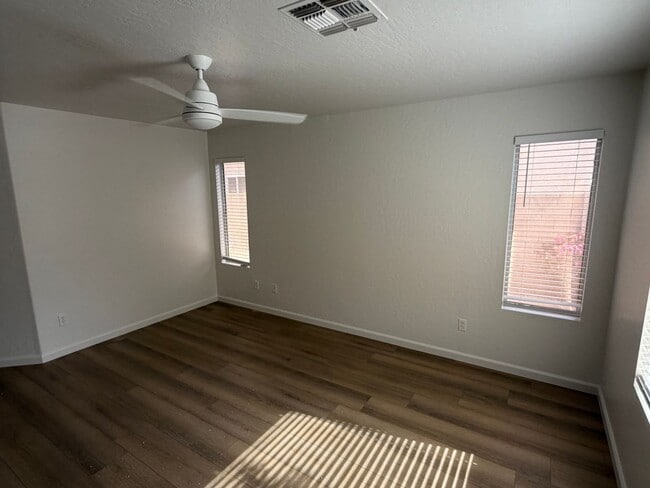 Building Photo - Gilbert 3 Bed, 2 Full Bath Single Story Home