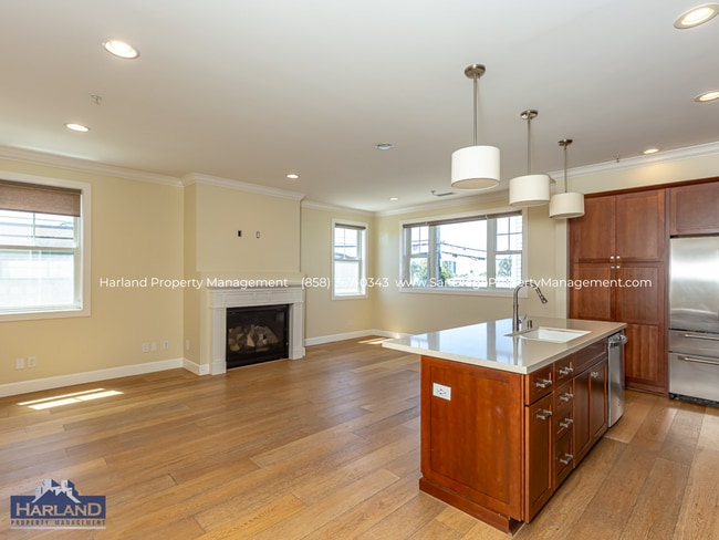 Building Photo - 7726 Ivanhoe Ave