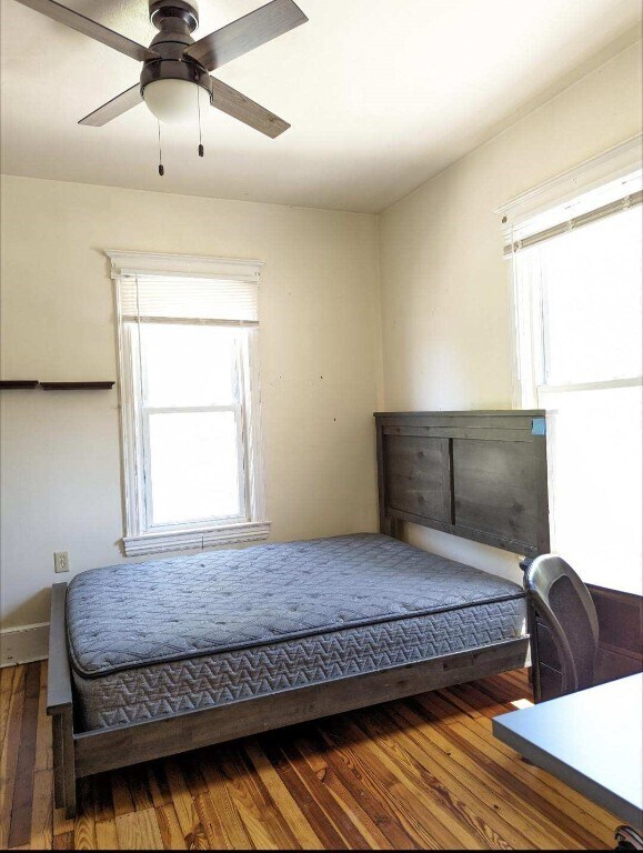 Building Photo - 103 Beethoven St