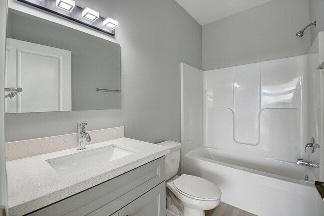 Building Photo - Frederick Isles Townhomes - Delray Beach