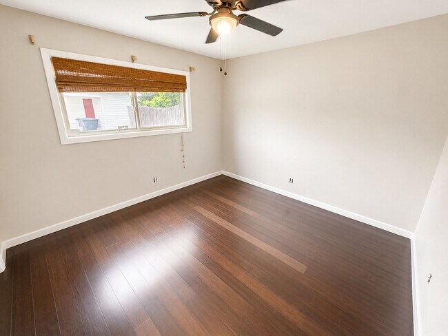 Building Photo - South Bossier Beauty!